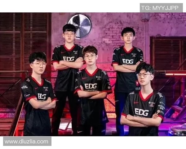 DOTA2战术分析:全面剖析EDG战队的运营策略与决策机制